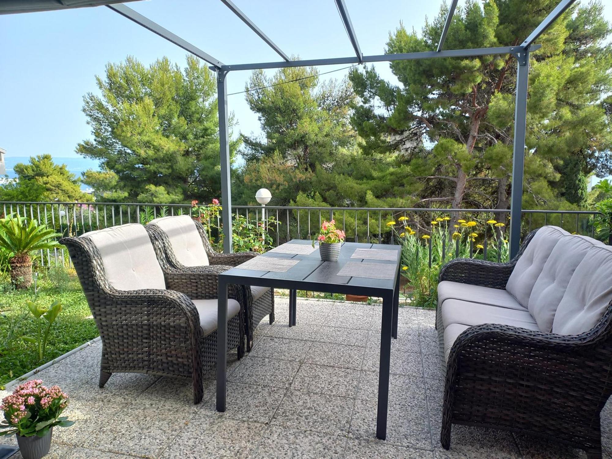 Unique Residence With Garden And Sea View Split Eksteriør bilde